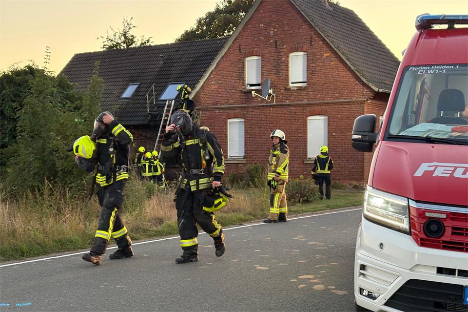 Ein Schwerverletzter nach Brand in Heidener Flüchtlingsunterkunft