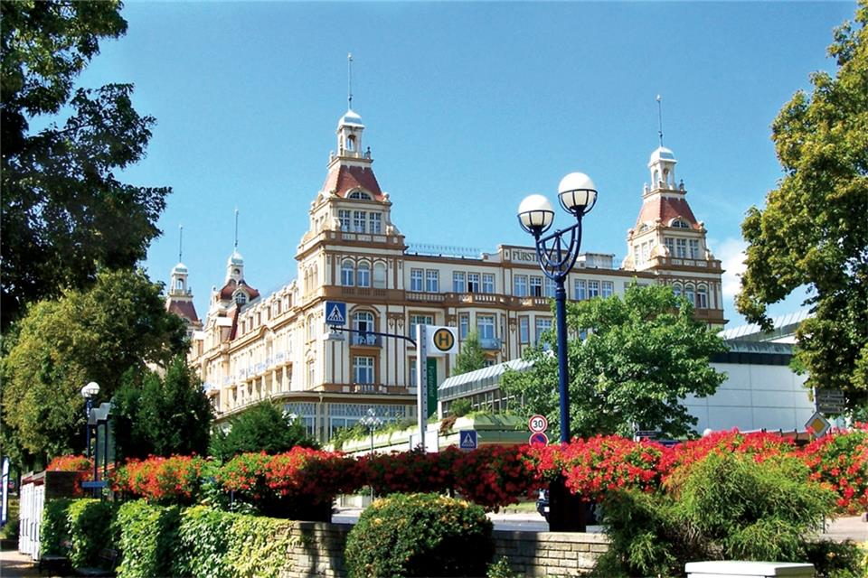 Bad Wildungen - Genuß des Kuraufenthalts mit mildem Reizklima und zahlreichen Heilquellen Bad Wildungen - Genuß des Kuraufenthalts mit mildem Reizklima und zahlreichen Heilquellen