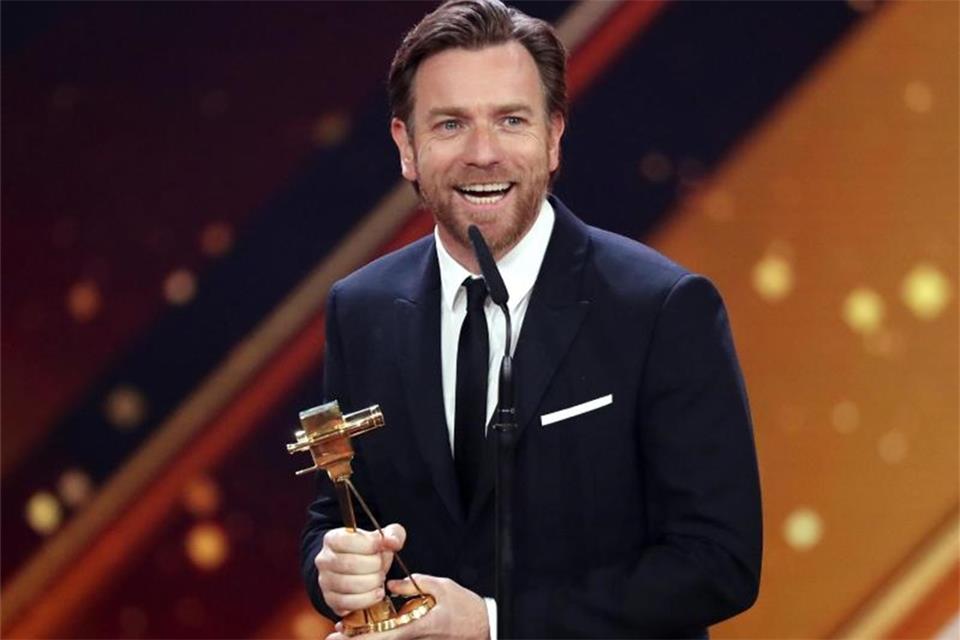 Ewan McGregor kündigt Rückkehr als Obi-Wan Kenobi an 