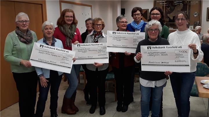 Team spendet 8900 Euro 