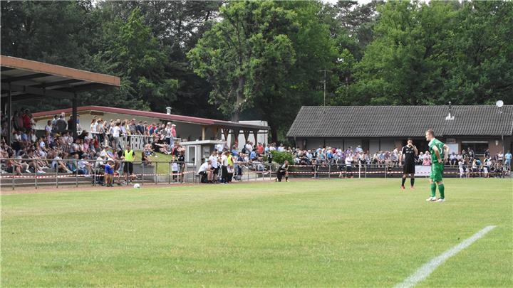 Amateurfußball im FLVW pausiert bis zum 19. April Amateurfußball im FLVW pausiert bis zum 19. April