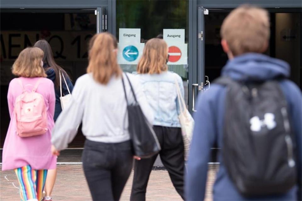 Vor Sommerferien: Jeder Schüler soll Schule besucht haben 