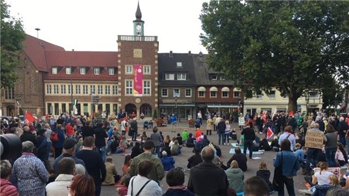 Live-Blog zur AfD Veranstaltung und Demos in Borken Live-Blog zur AfD Veranstaltung und Demos in Borken