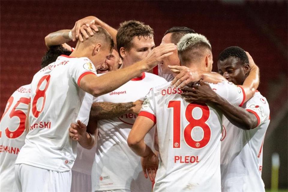 Zweitligisten reduzieren ihre Kader 