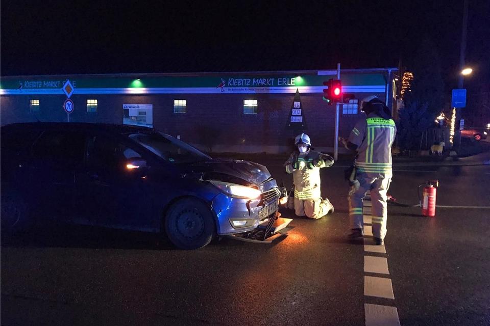 Zwei Verletzte bei Unfall auf Rhader Straße