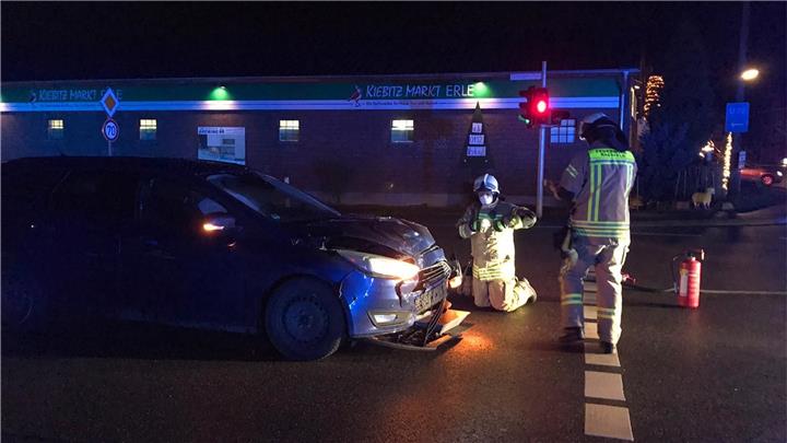 Zwei Verletzte bei Unfall auf Rhader Straße 