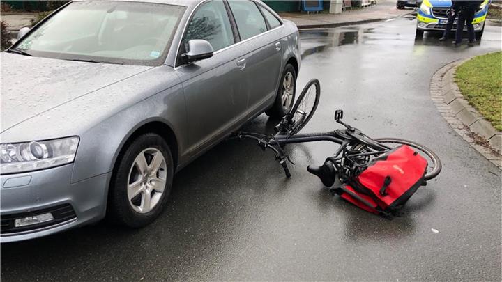 Radfahrer bei Unfall in Raesfeld schwer verletzt 