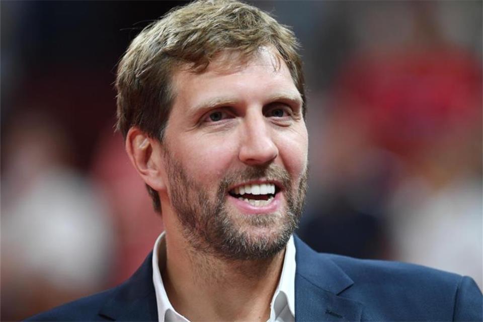 Nowitzki kehrt zu Mavs zurück - In beratender Funktion 