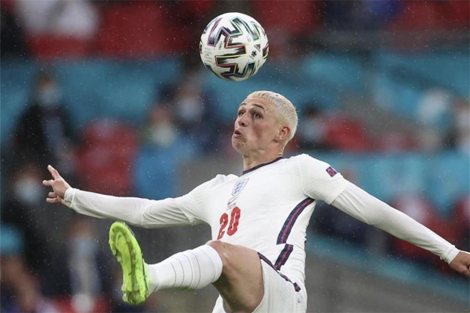 Männer-Dutt und platinblond: Die Frisuren der EM-Stars 