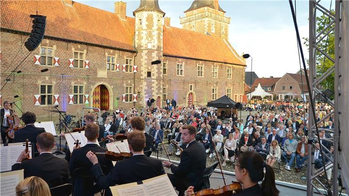Auftakt für die Musiklandschaft Westfalen am Schloss Raesfeld 
