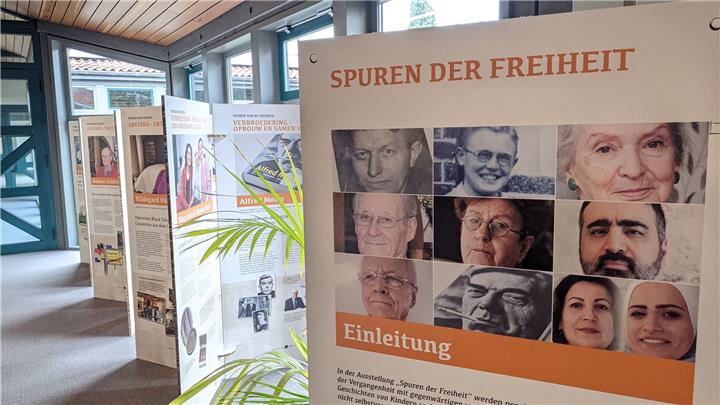 Ausstellungen werben für Freiheit und Demokratie 
