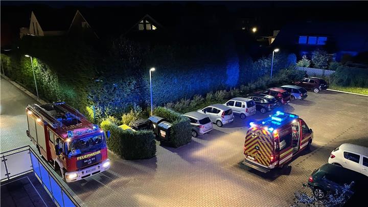 Essen auf dem Herd vergessen: Bewohnerin verhindert Brand 