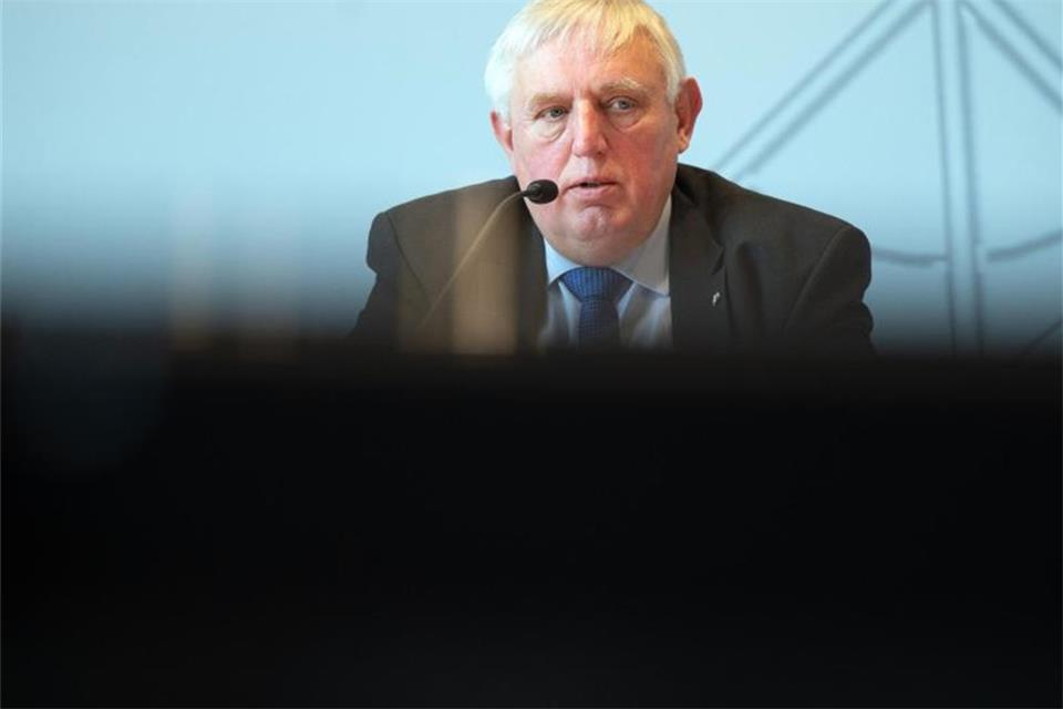 Laumann: Ungeimpfte vom Gesellschaftsleben ausgeschlossen 