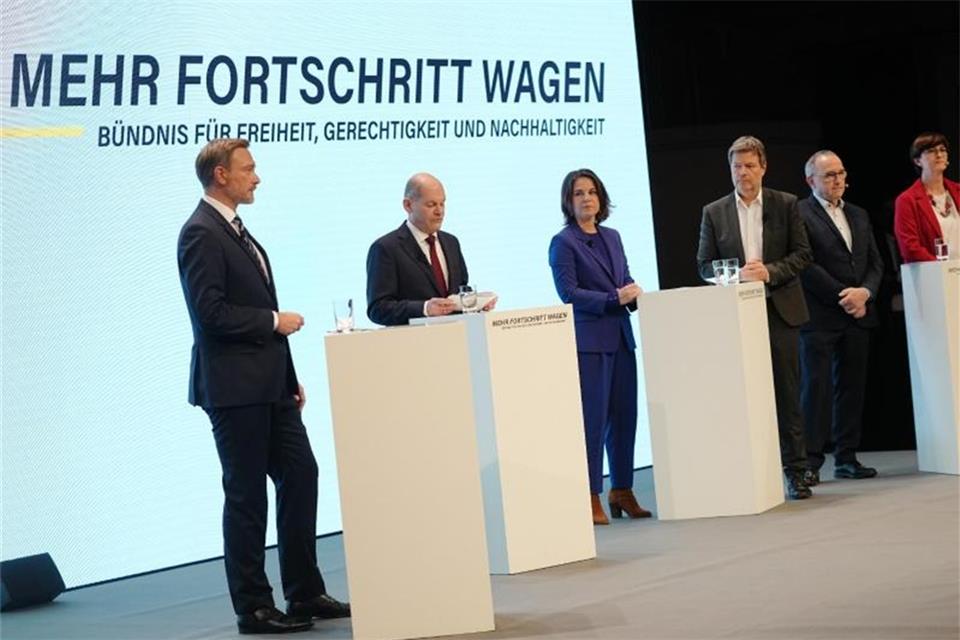 Das sagt die Wirtschaft zum Koalitionsvertrag Das sagt die Wirtschaft zum Koalitionsvertrag