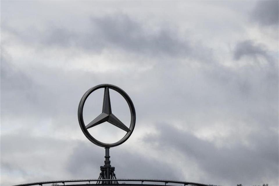 Daimler heißt nun Mercedes-Benz - Neustart in Stuttgart 
