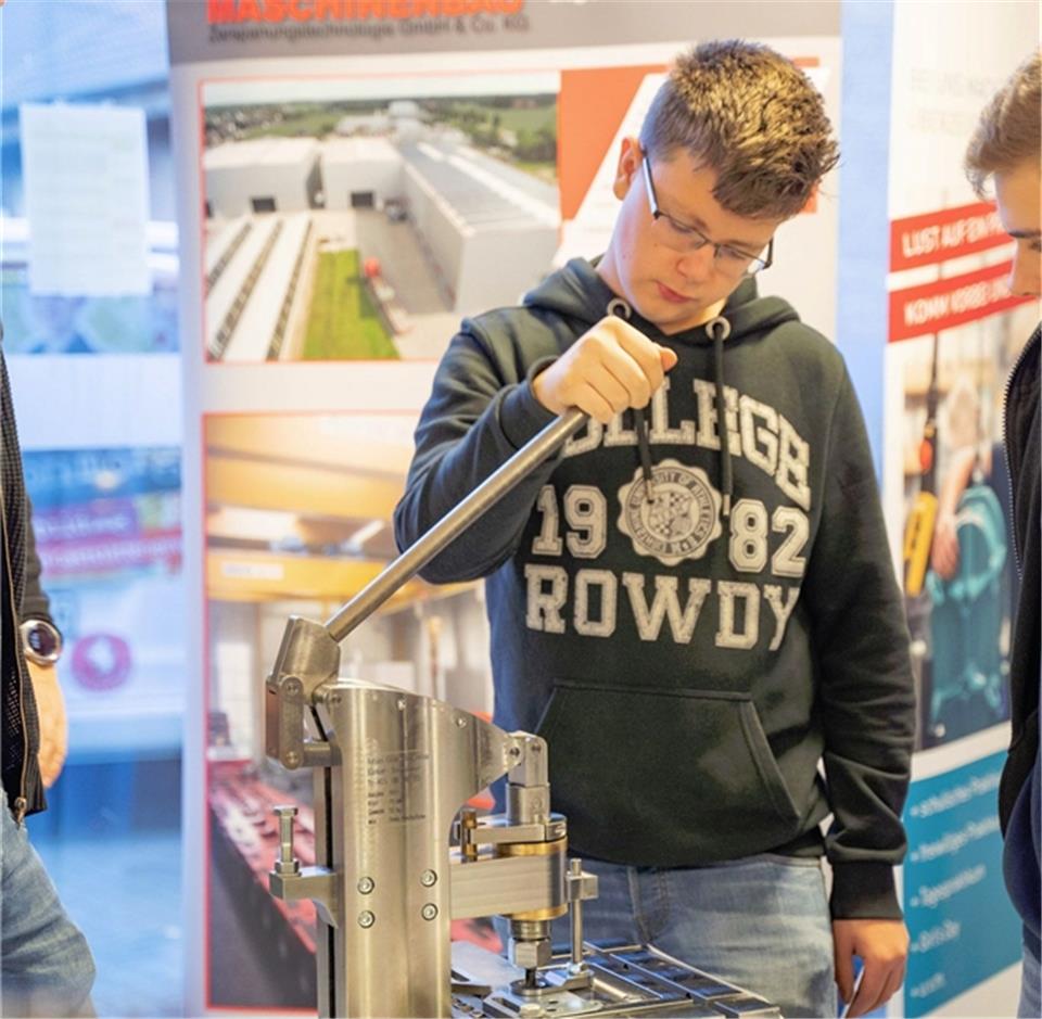 Ausbildungsmesse in Weseker Maria-Sibylla-Merian-Realschule 