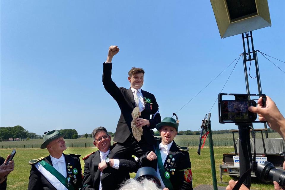 Lukas Grewing ist der neue Schützenkönig in Erle