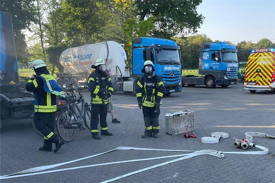 Übung der Feuerwehr in Krommert bei Große-Vehne