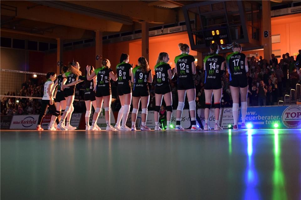 Siebte Spielerin dreht den Skurios Volleys den Rücken zu 