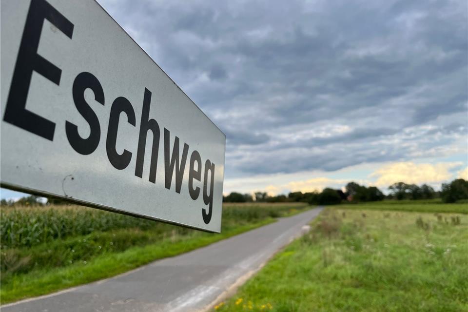 Straßen müssen zwischen Autos und Rädern besser aufgeteilt werden