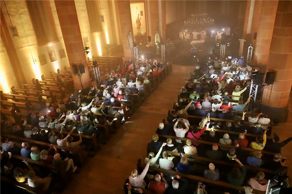 Ein Gotteshaus muss für alle Menschen offen sein Ein Gotteshaus muss für alle Menschen offen sein