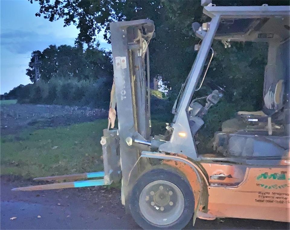 Polizei sucht Gabelstapler-Fahrer 