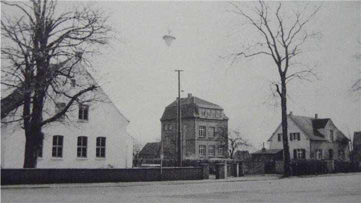 Von Schulen und Schulmeistern in Erle 