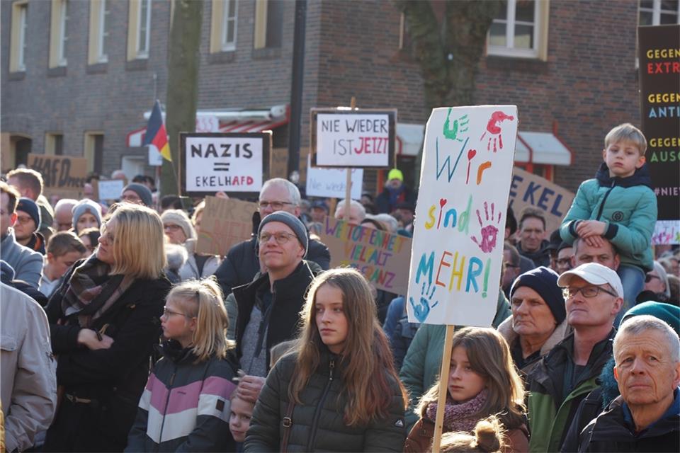Gleichwertigkeit betont