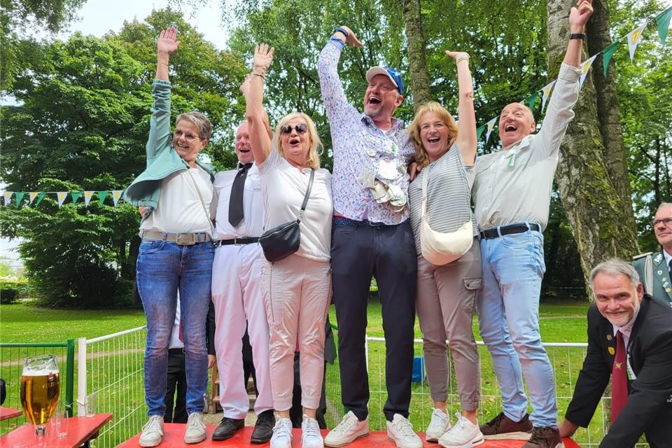Vogelschießen: Meinolf Rosenberger ist neuer König in Raesfeld