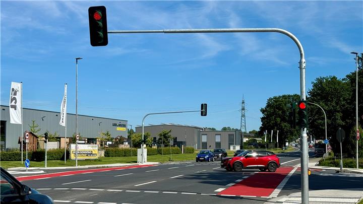 Neue Ampel an der Landwehr in Borken in Betrieb Neue Ampel an der Landwehr in Borken in Betrieb