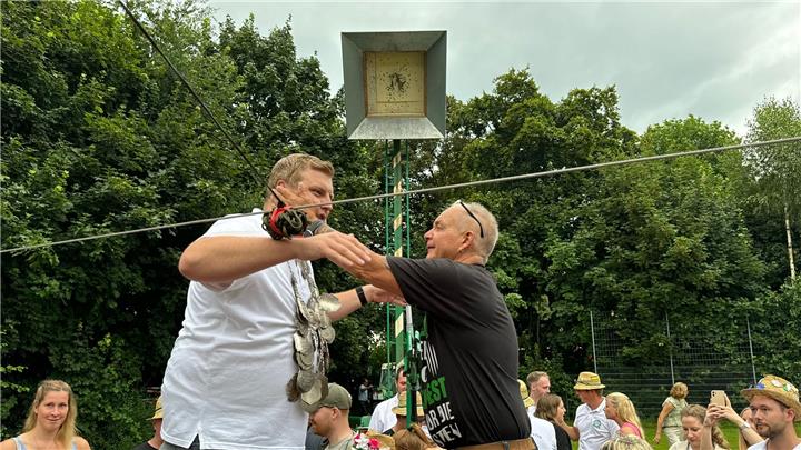 Sebastian Kempkes regiert Schützen in Waldesruh Sebastian Kempkes regiert Schützen in Waldesruh