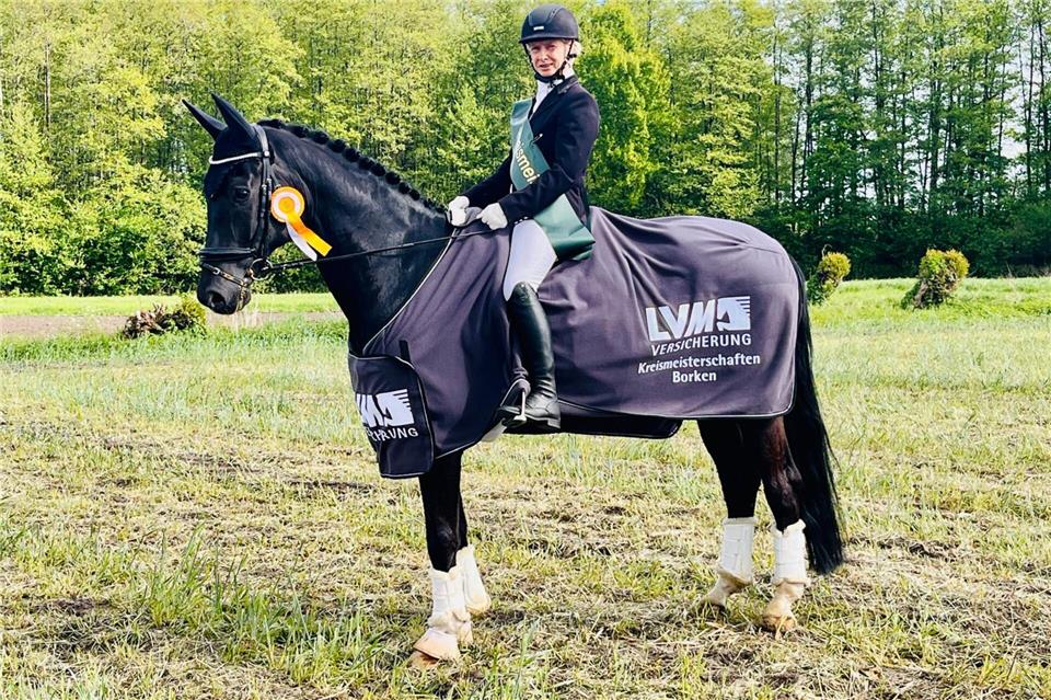 Brigitte Berger holt Kreistitel in der Dressur