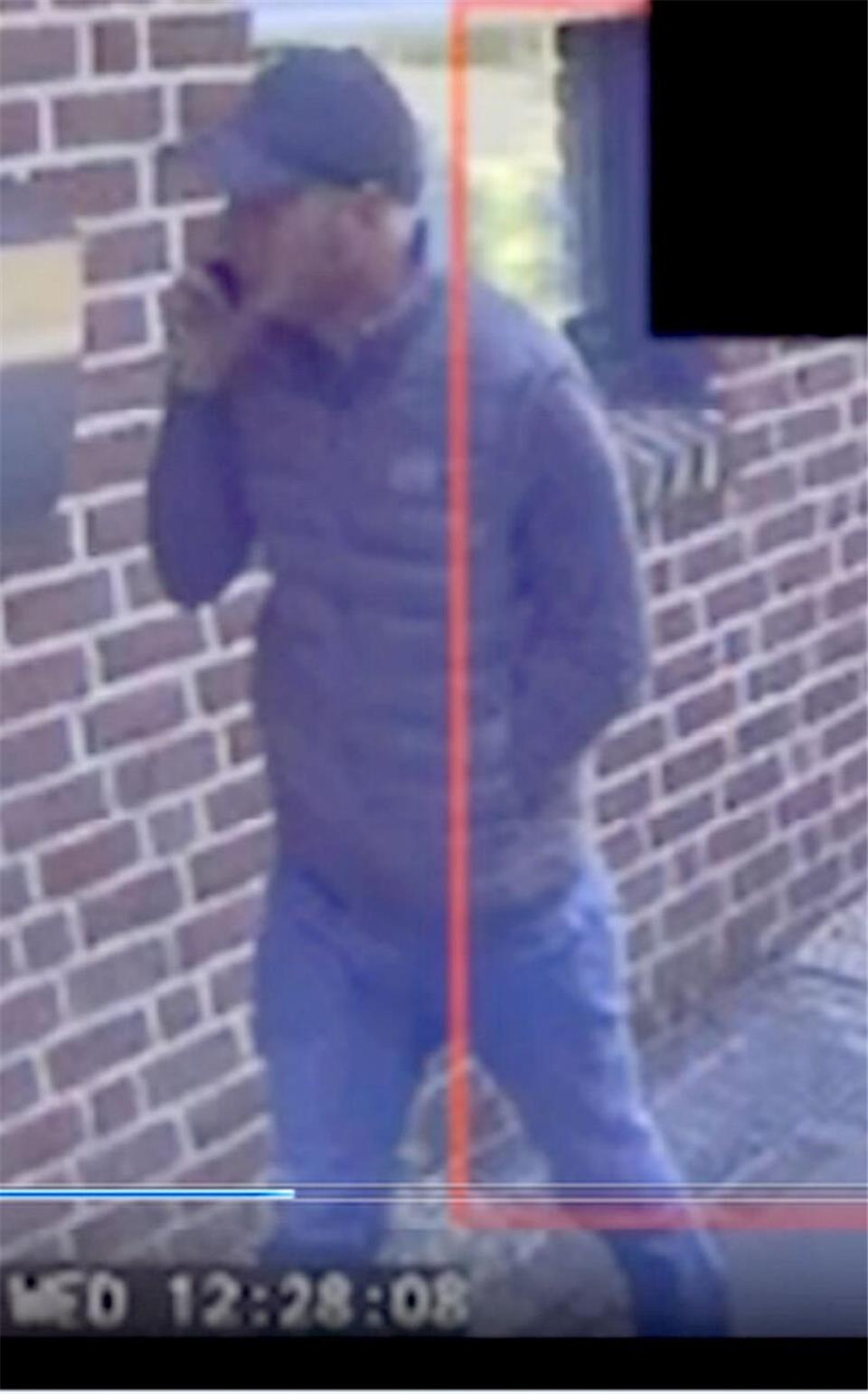 Öffentlichkeitsfahndung: Polizei sucht nach zwei Einbrechern 