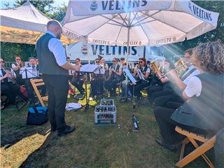 Frauenschützen feiern Königin Rieswick