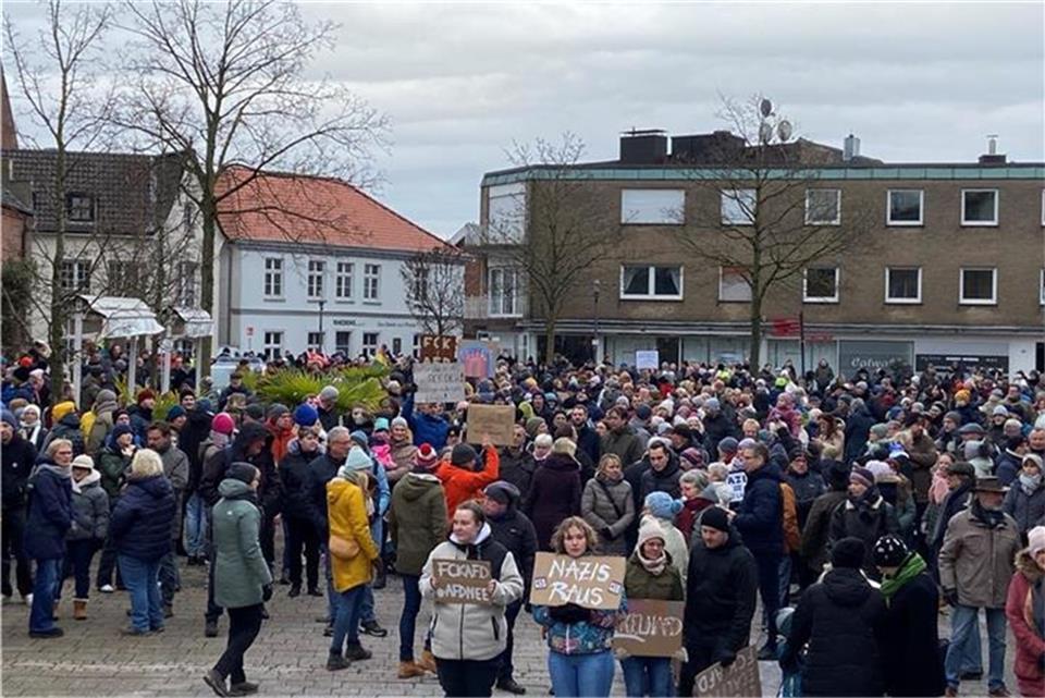Fünf Demos gegen Rechts im Kreis Borken angemeldet Bild von der Demo gegen Rechts in Rhede.
