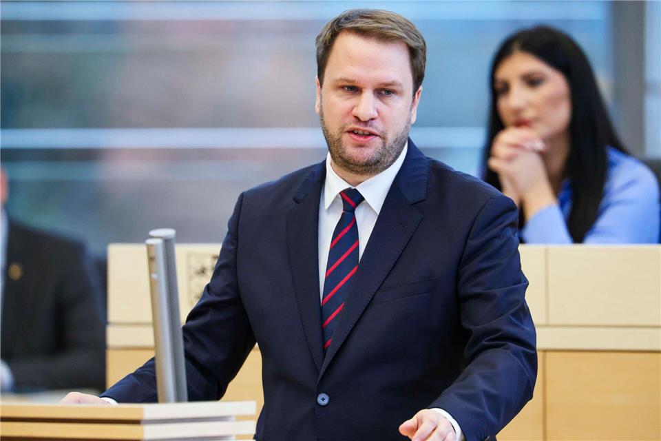 Bildung sei eine der wichtigsten Kernaufgaben des Landes, erklärte Christopher Vogt. (Archivbild)Frank Molter/dpa