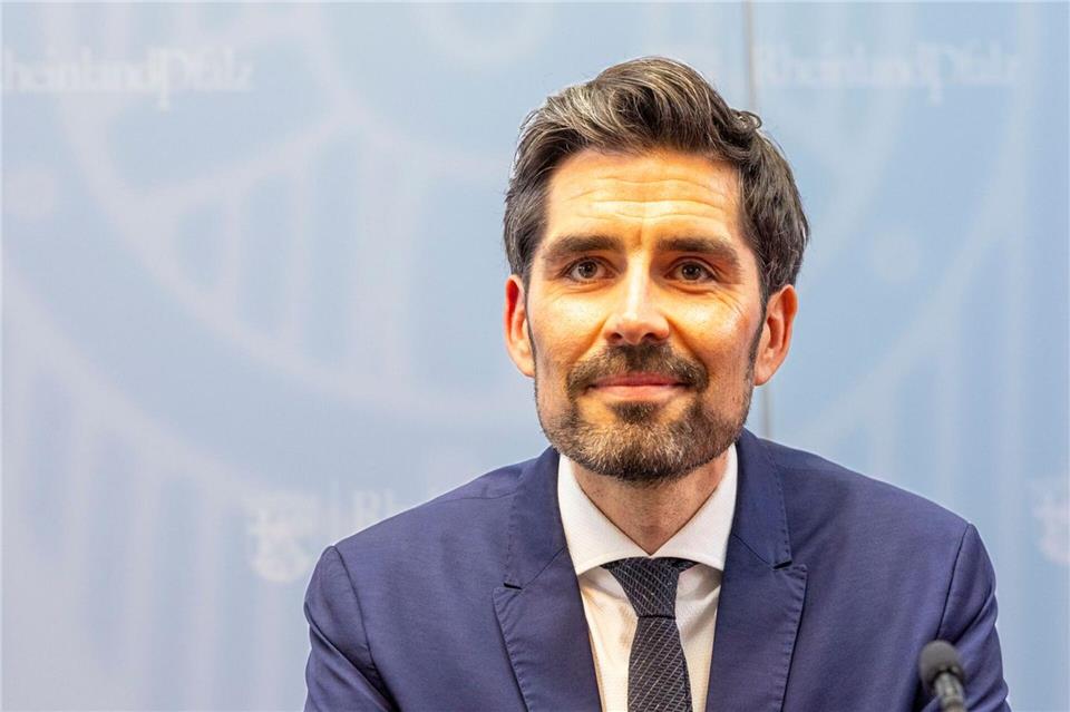 Bildungsgerechtigkeit ist für den neuen Bildungsminister Sven Teuber ein zentrales Anliegen. Helmut Fricke/dpa