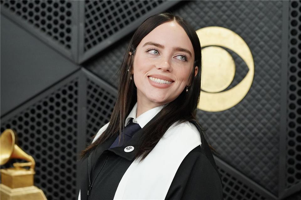 Billie Eilish mutierte auf der Bühne von Justin Bieber wieder zum Fan. (Archivbild)Jordan Strauss/Invision/dpa