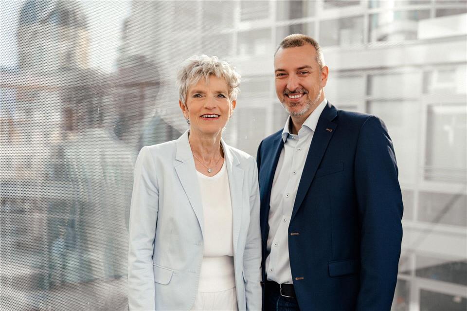 Birgit Steinborn legt ihr Mandat als Gesamtbetriebsratsvorsitzende nach elfeinhalb Jahren nieder. Tobias Bäumler wird ihr Nachfolger. (Handout)Stephan Schumann/Munichemotions/Gesamtbetriebsrat Siemens/dpa