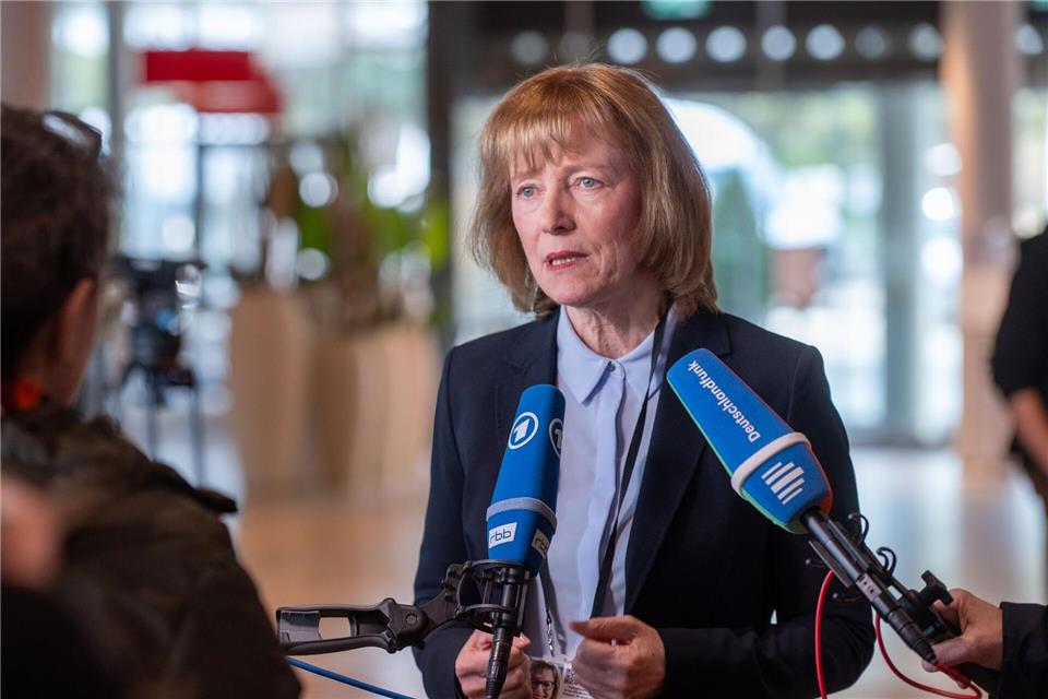 Bis März soll es drei Verhandlungsrunden geben. Christophe Gateau/dpa