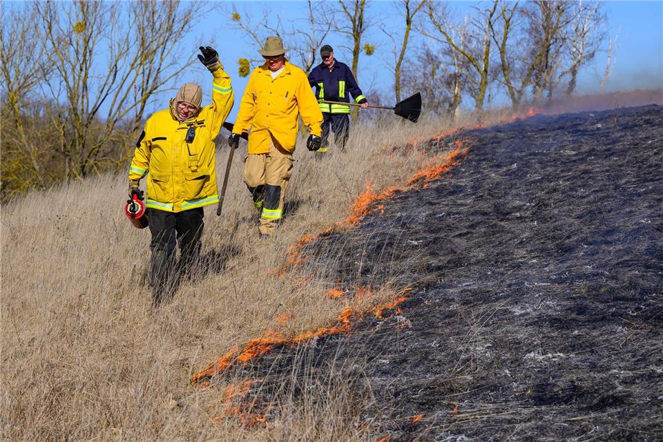Bis in die erste Hälfte des 20. Jahrhunderts war Feuer fester Bestandteil der Landbewirtschaftung.Patrick Pleul/dpa