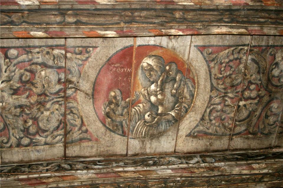 Fast 500 Jahre altes Deckengemälde in Supermarkt entdeckt  Bis jetzt war das Deckengemälde im Supermarkt abgedeckt.Kai Moorschlatt/-/dpa