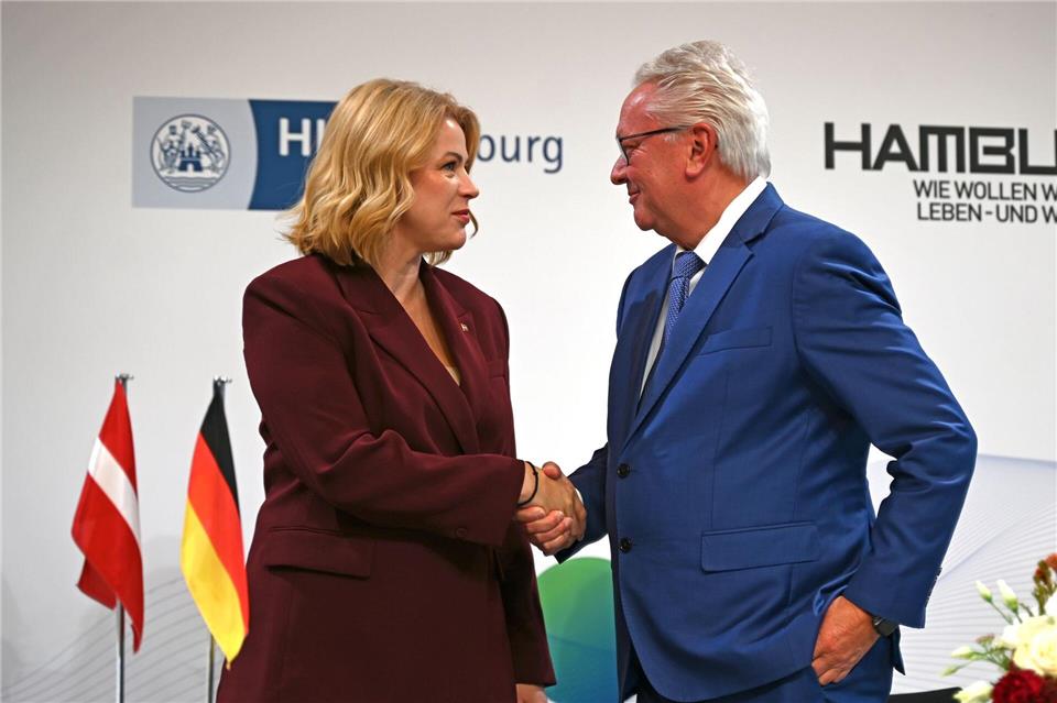 Bis zu 80.000 Geschosse sollen in der Fabrik im Jahr hergestellt werden können.David Hammersen/dpa