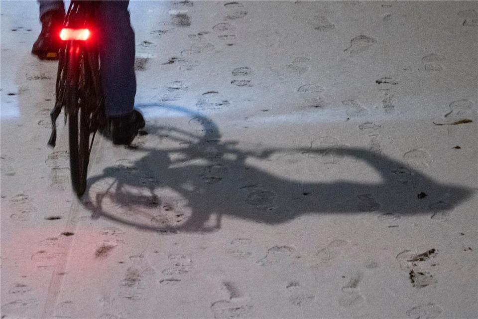 Bis zum Mittag hob der Wetterdienst seine Warnungen auf.Marijan Murat/dpa