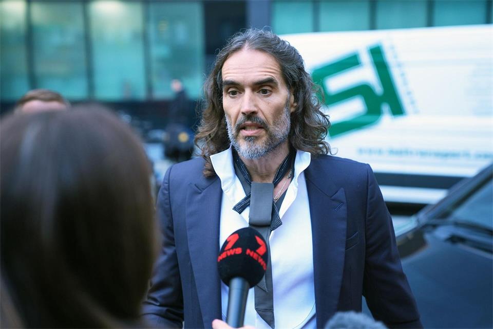 Bisher weist Brand die gegen ihn erhobenen Vorwürfe von sich. Yui Mok/PA Wire/dpa