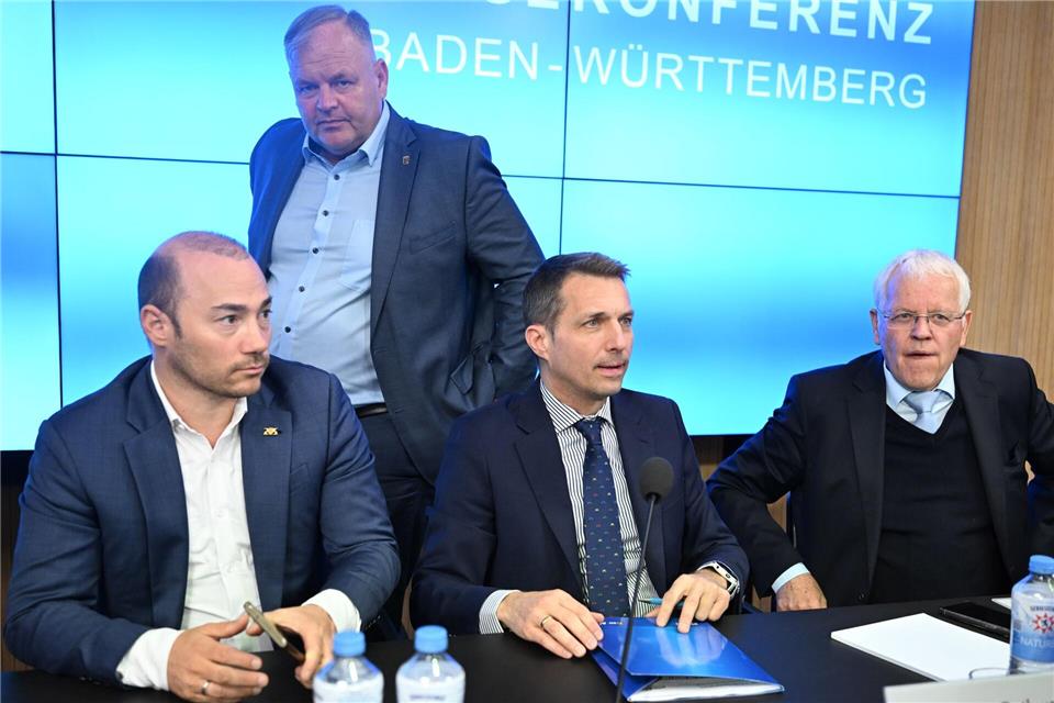 Bislang eher unbekannt, nun der starke Mann der AfD-Fraktion: Martin Rothweiler (M).Bernd Weißbrod/dpa