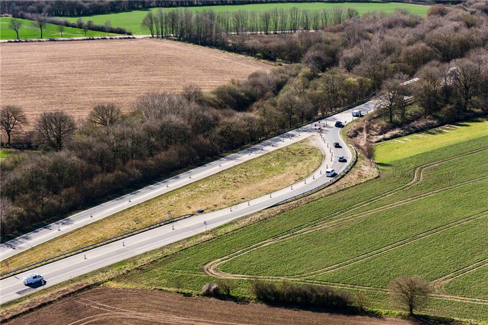 Bislang endet die A20 in Schleswig-Holstein bei Bad Segeberg. (Archivfoto)Frank Molter/dpa