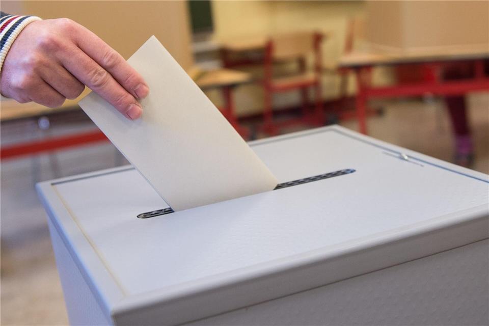 Wählen mit 16 Jahren: Rot-Grün fordert Zustimmung der CDU Bislang können die Niedersachsen erst mit 18 Jahren an der Landtagswahl teilnehmen. (Archivbild)Silas Stein/dpa