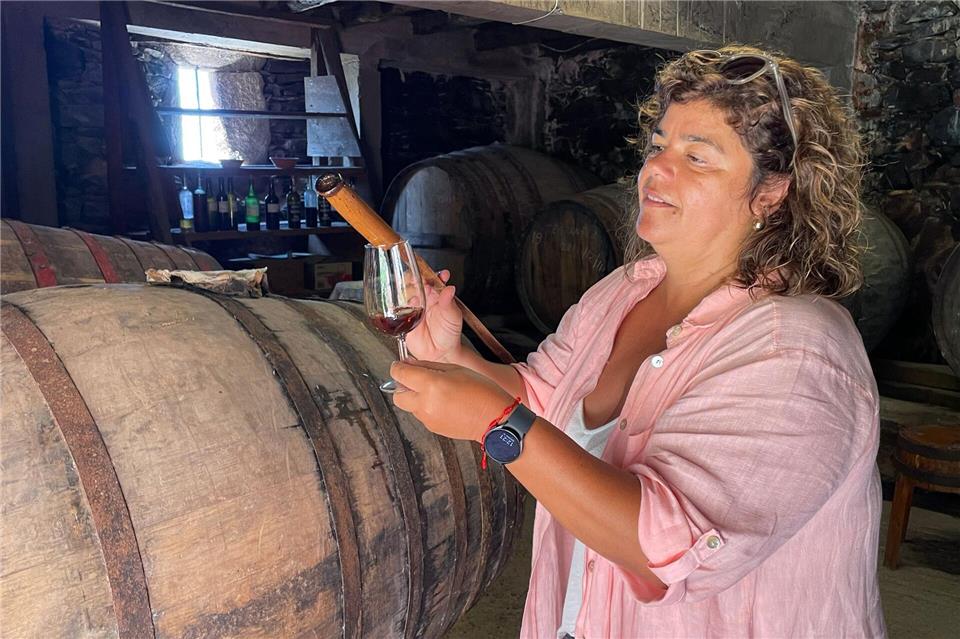 Bittet zur Weinprobe: Catarina Velhena Correia.Manuel Meyer/dpa-tmn