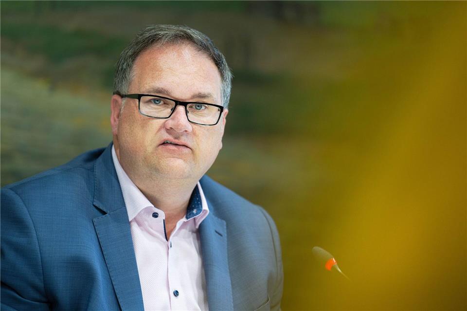 Björn Fecker soll vorübergehend die Amtsgeschäfte der zurückgetretenen Senatorin mitübernehmen. (Archivfoto) Sina Schuldt/dpa